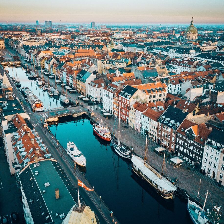 copenhagen-4052654_1920